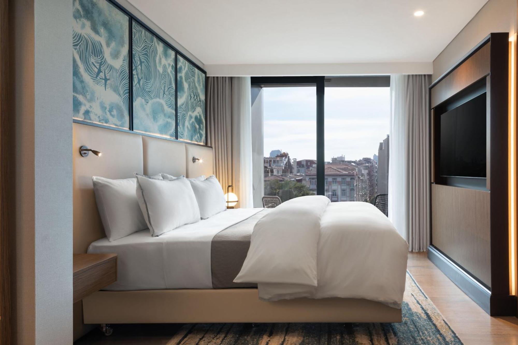 מלון The Westin Istanbul Nisantasi מראה חיצוני תמונה A bedroom at the hotel